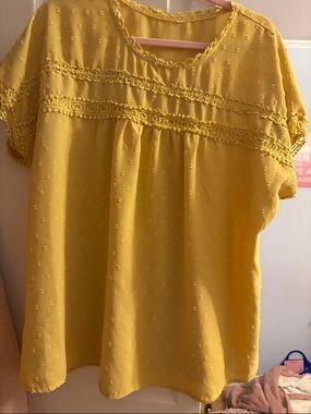 Women's Yellow Lace-Trim Peasant Blouse